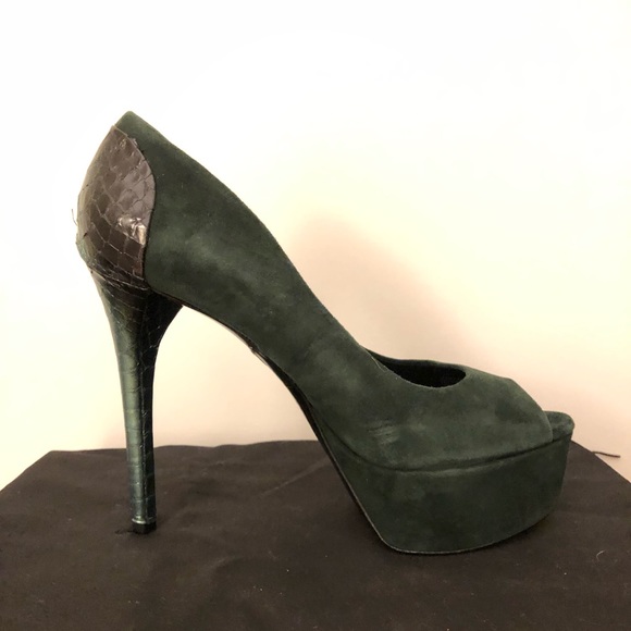 💐Brian Atwood Green Suede Platforms💐 - Picture 3 of 4